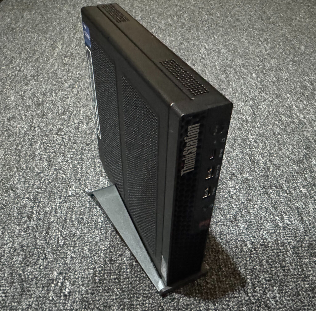 Lenovo ThinkCentre P3 Tiny Workstation